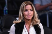 欧冠直播-ESPN：珍妮不只对詹姆斯不满 她对很多湖人的重要人员都不满